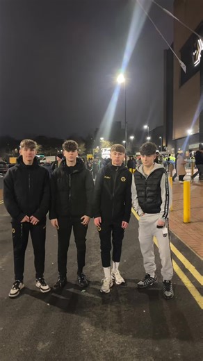 Master Your Shoulder Workout with Gym Skin Bops