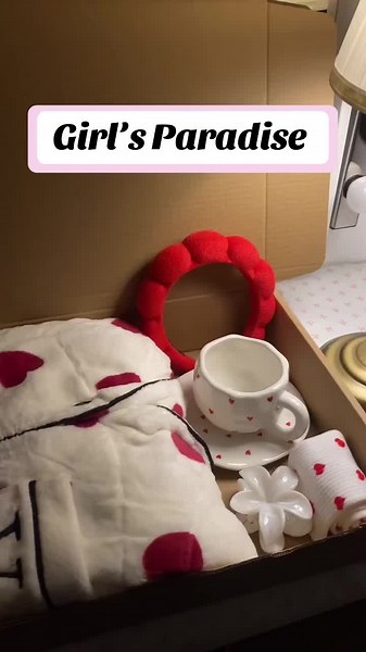 Facebook & Instagram 🎀🩷