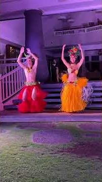 🇺🇸 Traditional Polynesian Dance At A Luau, Maui