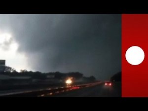 Into Darkness: Dramatic video of driver entering tornado zone in Arkansas