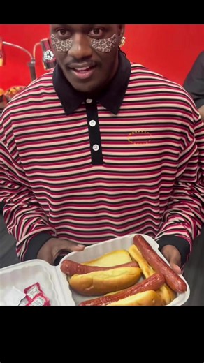 Devion's Reaction to Yachty's 'Big Ass Hot Dogs' on a Boat