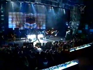 6.5K views · 214 reactions | Raimundos e Charlie Brown Jr Mulher de fases, zôio de Lula,geração coca cola. | Legião urbana videos sete | Facebook