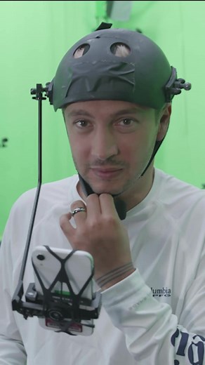 The helmet is definitely a 🔥 look on Tyler from @twentyonepilots #Metaverse #Roblox