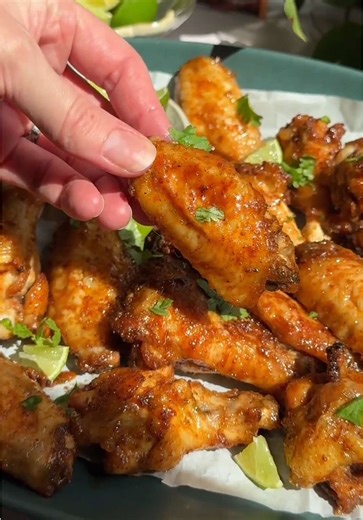 Delicious Chili Lime Baked Chicken Wings Recipe