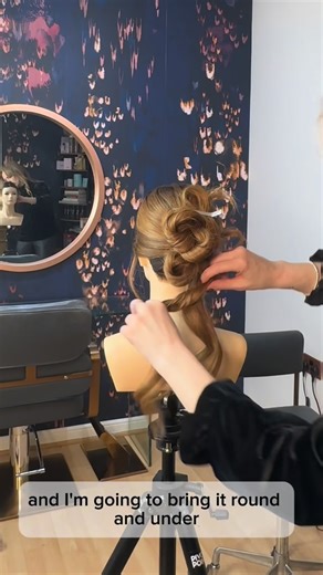 Heather Robertson Hair & Education | Margot Robbie’s premiere hair — simplified. In this week’s Premium tutorial inside The Stylist Experience, we break down how to create... | Instagram