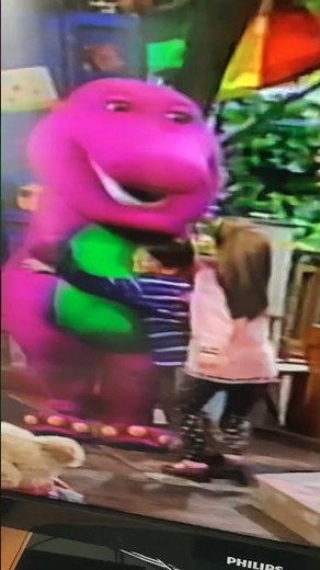 Barney Comes to Life (Be My Valentine Love Barney)