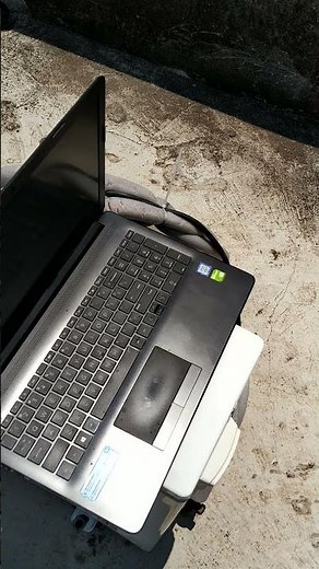 How to remove ants from Laptop keyboard (Detailed explanation is in description)