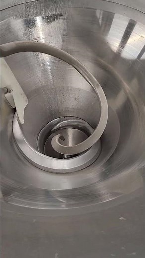 Handtmann VF612 vacuum filler