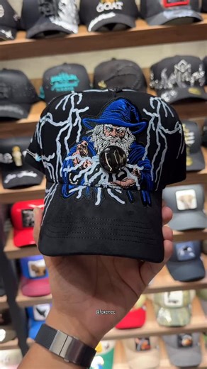 EXCLUSIVA DEL HECHICERO🪄🧙🏻‍♂️🔥 NEW DROP! Brilla en la oscuridad🤯 Solo gorras originales🔥 | FOXER