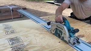 Pretty sick! Four full 3/4” plywood sheets at once and plenty of power to do it! All while not having a cord! This new 9 1/4” @makitatools track capable circular saw is perfect for this. It even makes my mark for the 5th sheet in the pile. I had to break down 17 sheets into 30” pieces and this made it super quick and efficient. Obviously a regular saw with a 2x4 would work... with much more effort than just slapping the track up there though. And if you want to do that sort of thing, this saw do