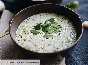 Soupe courgette persil : découvrez les recettes de cuisine de Femme Actuelle Le MAG