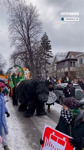 The Best GOOD PARADE Cosmo Topper | CosMorley Be