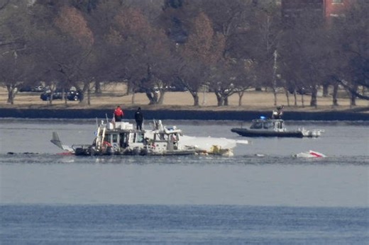 3 Army Soldiers Killed in Tragic Collision with Passenger Plane Near DC Airport