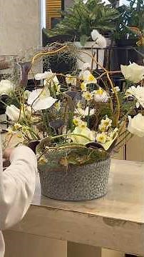 “Organic Elegance — A Sculptural Floral Composition”