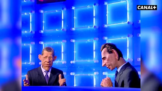 François Bayrou toujours pile au milieu ! | Les Guignols