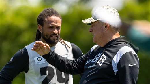 Vic Fangio looks to finish historic career with Eagles