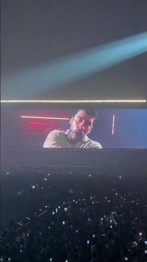 BAD BUNNY SETS THE STAGE ON FIRE! 🔥🎤 | ¡BAD BUNNY ENCENDIÓ EL ESCENARIO!