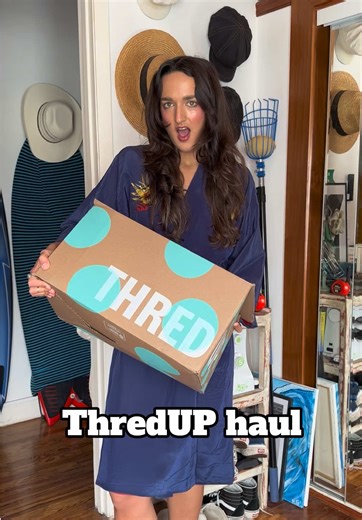 THREDUP SECONDHAND HAUL ♻️👗👖🧥🌎 Nine years ago I started shopping for gently used clothing on @ThredUp and I honestly haven’t looked back. As most of you know, I almost exclusively shop secondhand, and ThredUP has been one of the biggest shifts in helping me build a wardrobe I actually love, without the overconsumption 🤍 What keeps me coming back is the filters. I can search by exact measurements (long inseam here!!), natural fabrics (linen, cotton, silk), specific brands, colors, patterns, 