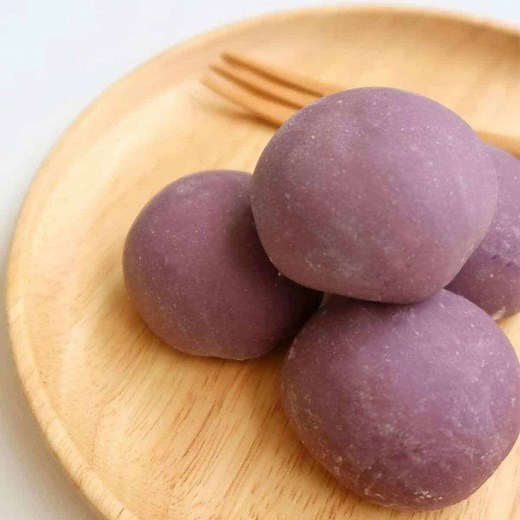 Easy Ube Mochi Recipe: Japanese Rice Cake With Ube Filling