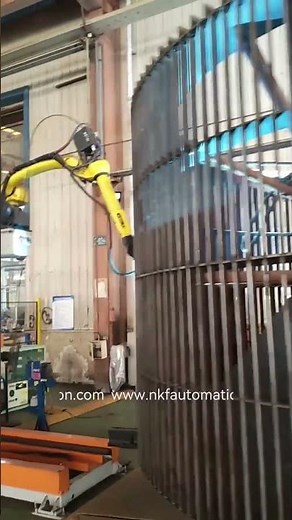 【Linear Track】Demonstration of our linear track supporting Fanuc robot applied to automated welding.