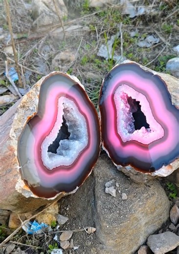 Amazing Pink Crystals Discovered From Hidden Stone #discover #satisfyingvideos #unbelievable #stone #crystals