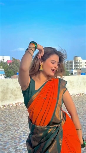 Mazi Mhanu Ka Hi Fiyat Gadi | फियाट गाडी माझी म्हणू का | Dance Video #vairalsong #viralvideo #shorts
