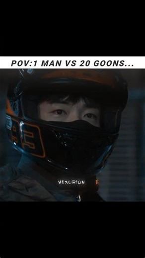 Can he BEAT 20 Men..? 💀 #bloodhounds