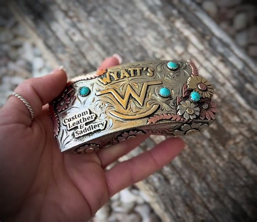 Custom Buckle Creation: Unique Designs for You