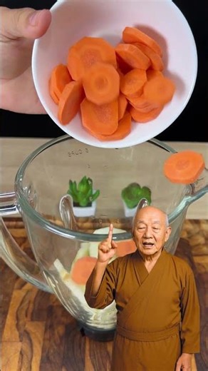 Mix lemon into cucumber