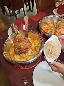 1.7M views · 31K reactions | ជេីងជ្រូកអាល្លឺម៉ង់​ ជេីងជ្រូកបែបអឺរ៉ុប​...