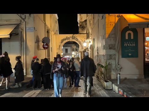 Η παρέλαση τελείωσε. Η νύχτα μόλις άρχισε 🌙🔥 | Rethymno Old Town - Carnival Night