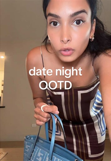 Date Night Outfit Ideas: Chic Mini Dress Styling