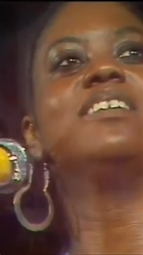 Howard Roberts Singers "Jesus Will" (1975) 💯 #GospelWorld #gospel #gospelmusic #musicagospel #music #musica #musique #history #70s #jesuswill #howardroberts #gospelchoir #corogospel | Gospel World
