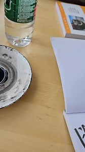 Using the 毛笔 to write some sentences. Máobǐ sunar paint brush ne a China. A cikin Videon, an qira sunana, koh akwai wanda zai iya fada min sunar? | Muhammad Elbildad Isah