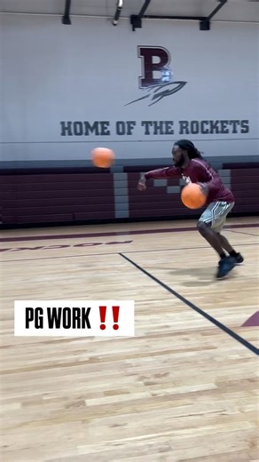 Showtime Skills Training ⛹🏽‍♂️ on Instagram: "Joeskii & IJ 🤝🏽 #pointguard #handles #bball"