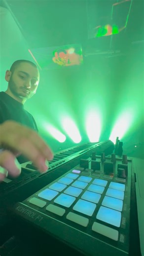 Daniel Carrai on Instagram: "Midi controlling @ableton @touchdesigner and light key"