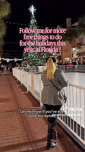 Free Holiday Activities in Florida: Celebration Town