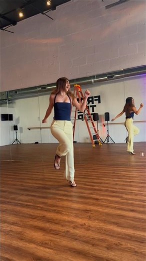 The intrusive thoughts won... 👠💃