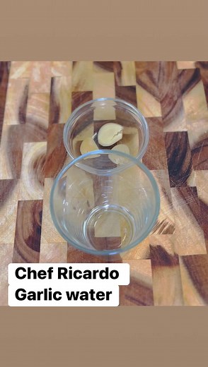 11K views · 179 reactions | Garlic water: A recipe good for boosting immunity! Benefits of drinking Garlic water include detoxes the body, keeps blood glucose levels normal, helps patients with tuberculosis, helps reduce cough #garlicwater #ChefRicardoCooking #detoxing #reels | Chef Ricardo Cooking | Facebook