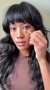 ★★★★★ "WOW. I Can Finally Contour Successfully! I have never used ANYTHING like these contour sticks and I worked in cosmetics for many years. Let alone products as healthy for the skin as Ogee." - Lindsay M. | OGEE