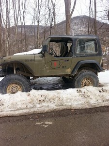 1994 YJ with lots of goodies