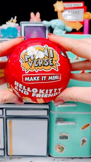 How cute is the new Mini Verse teeny tiny Hello Kitty stationary set?! 🥰✨