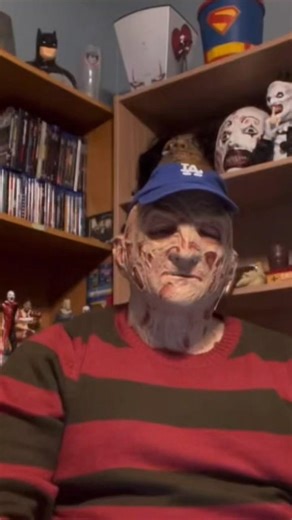 Man looses his mind #horrortok #nightmareonelmst #freddykrueger #freddyvsjason #horrormovies #funny