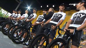 Blimey! There was quite the hostile reaction for Chris Froome and Team Sky at Thursday evening's Tour de France team presentation 🙉 Thanks to Eurosport 📹 | Global Cycling Network
