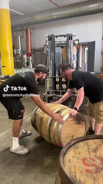 Birthdays are better with bourbon… Detroit City Distillery turns 9! Come party with us this Friday, Sept 8 as we drop our new Back-to-Back Birthday Bourbon featuring 9 of our older barrels of bourbon and rye. A sweet, sweet Birthday “Bourye”. #bourbon #whiskey #bourbonisgood #bourboninfluencer #whiskeylife #bourbontok #bourbonlife #bourbongram #bourye #whiskeyblogger #bourbonhunting