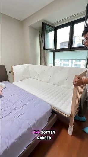 Help your baby sleep through the night with this! Yyds's modular bed is made of solid wood