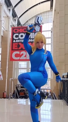 simrell on Instagram: "glowing shoes for zero suit samus! of course this cosplay technique can be used for more than just shoes. so i hope you learned something~ foam provided by @lumins_workshop 🫶 #cosplay #cosplaytutorial #samus"