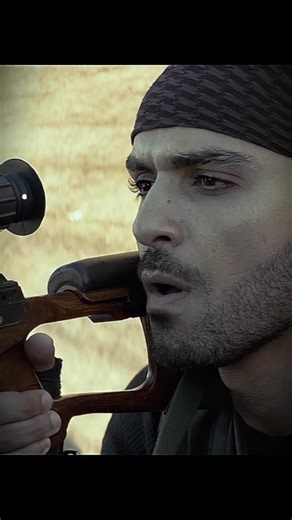 Dinofilm_1080 on Instagram: "Kino kodi (2174) Profildagi botimizga joylandi Cristiano Ronaldo（克里斯蒂亚诺·罗纳尔多）简介（中文） 基本信息 • 全名： 克里斯蒂亚诺·罗纳尔多·多斯·桑托斯·阿韦罗 • 出生日期： 1985年2月5日 • 出生地： 葡萄牙 马德拉岛 丰沙尔 • 身高： 187厘米 • 位置： 前锋（边锋 / 中锋） 俱乐部生涯 • 里斯本竞技（2002–2003） • 曼彻斯特联（2003–2009，2021–2022） • 皇家马德里（2009–2018） • 尤文图斯（2018–2021） • 利雅得胜利（Al-Nassr）（2023–至今） 国家队（葡萄牙） • 出场：200+ • 进球：130+（国家队历史纪录） • 主要荣誉： • 2016年欧洲杯冠军 • 2019年欧国联冠军 个人荣誉 • 🏆 5次金球奖得主 • ⚽ 欧冠历史射手王 • 🥇 多项欧洲五大联赛进球纪录 技术特点 • 强大的身体素质与速度 • 双脚射门能力出色，头球能力极强 • 自律、职业精神顶级