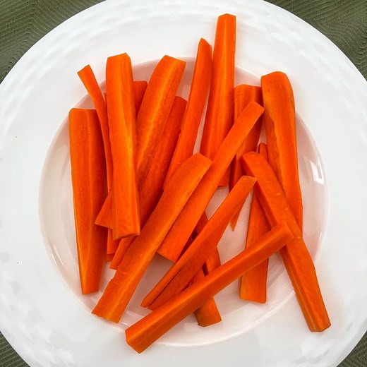 How to Cut Carrot Sticks