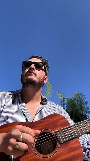 Cover of Eric Clapton's 'Change The World' in France